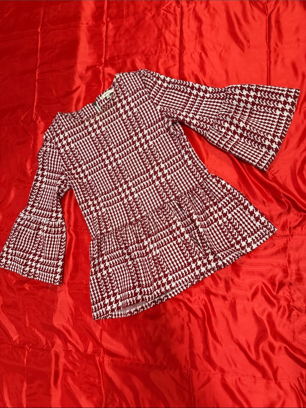 WOW POSHMARK Authentic Tyler Boe Houndstooth Style Top